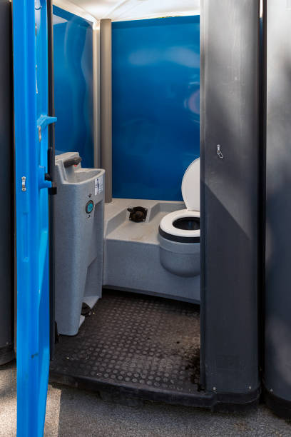 Best Portable bathroom rental  in Emerson, NJ